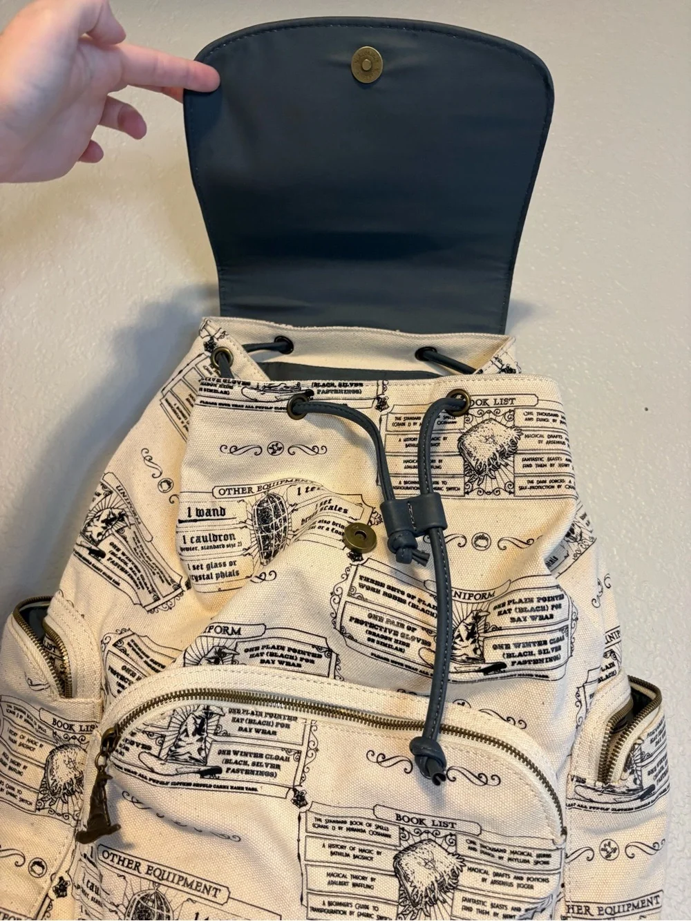Loungefly Harry Potter School List Rucksack - BoxLunch Exclusive Hogwarts